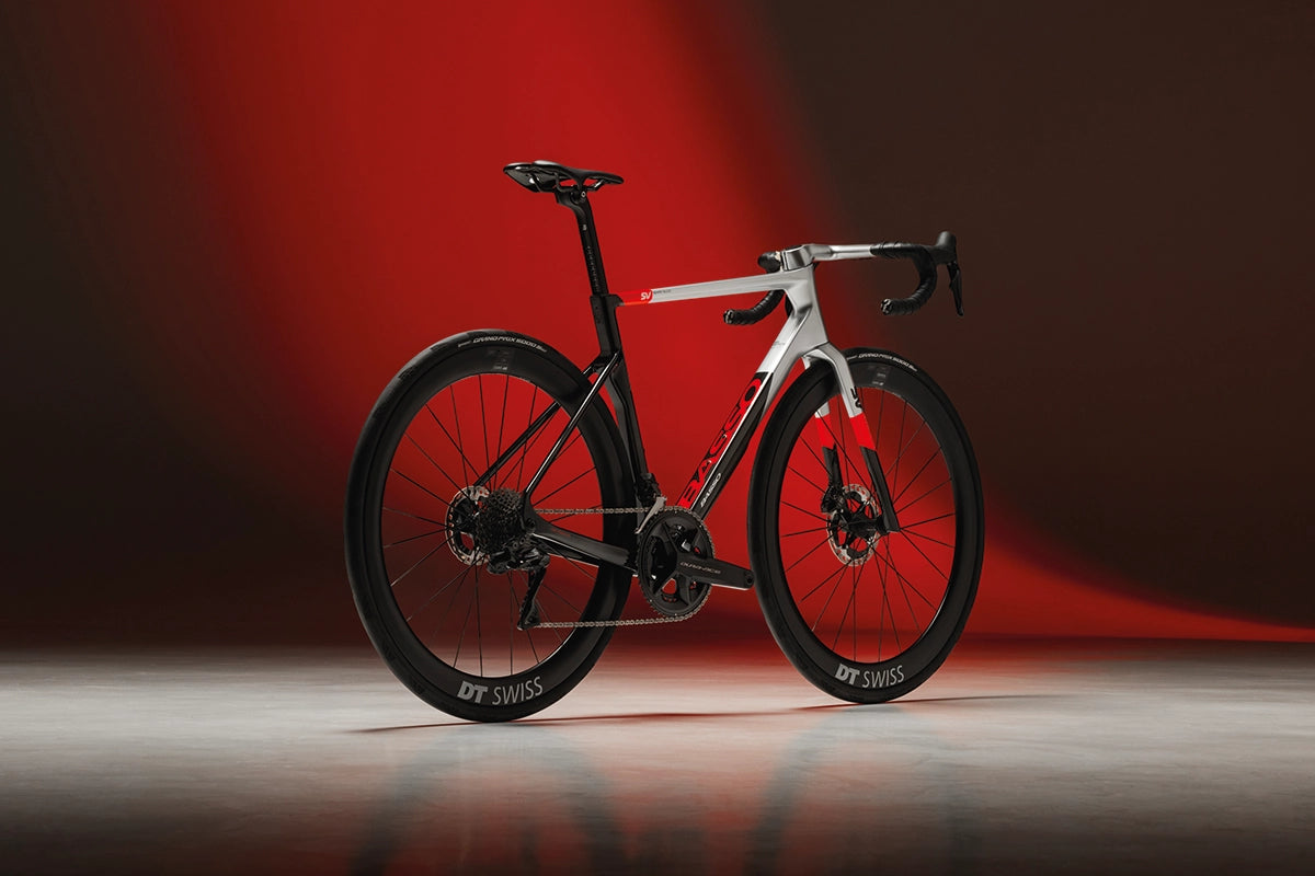 Basso SV Rosso Vivo detail shot
