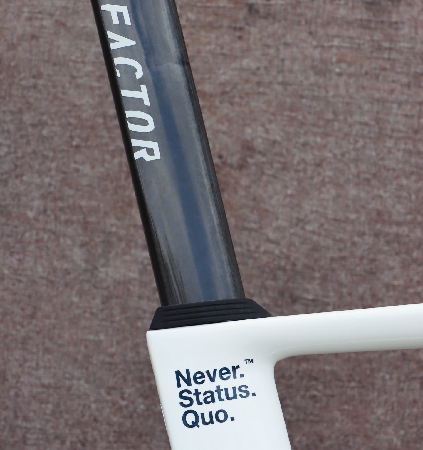 Factor Monza "Pearl White" SRAM Force XPLR 13.sp wit Power (Magene TEO P515 edition Crankset)