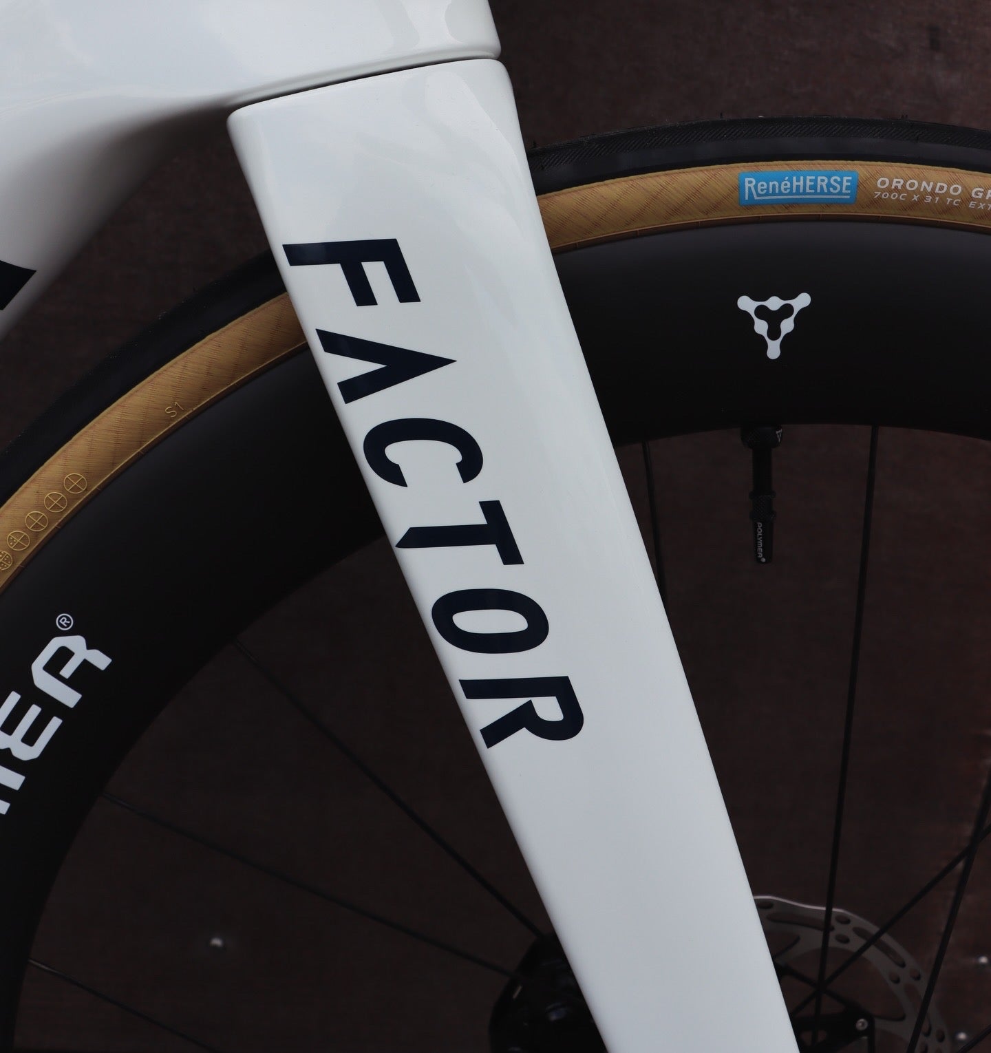 Factor Monza "Pearl White" SRAM Force XPLR 13.sp wit Power (Magene TEO P515 edition Crankset)