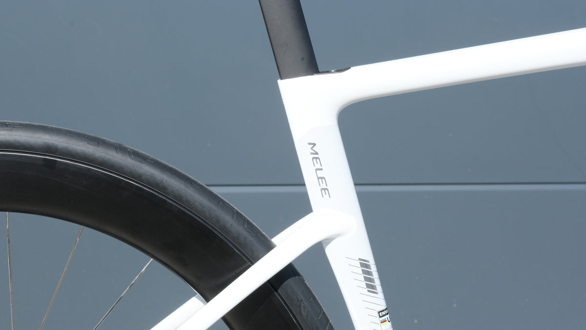 ENVE Melee V2 – White Lightning