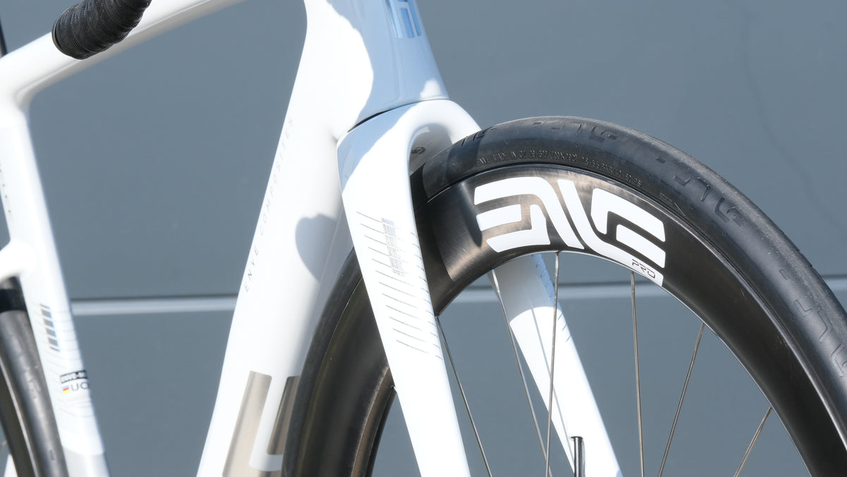 ENVE Melee V2 – White Lightning