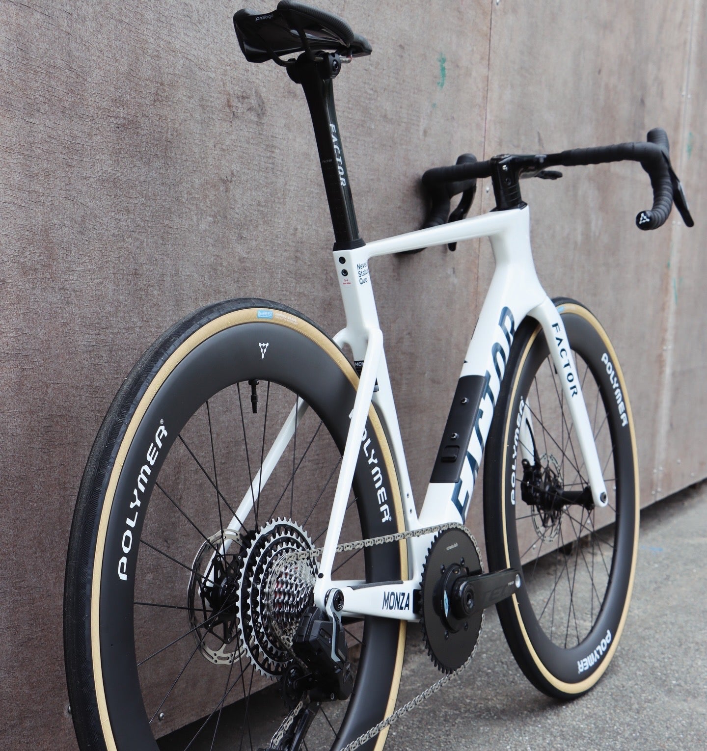 Factor Monza "Pearl White" SRAM Force XPLR 13.sp wit Power (Magene TEO P515 edition Crankset)
