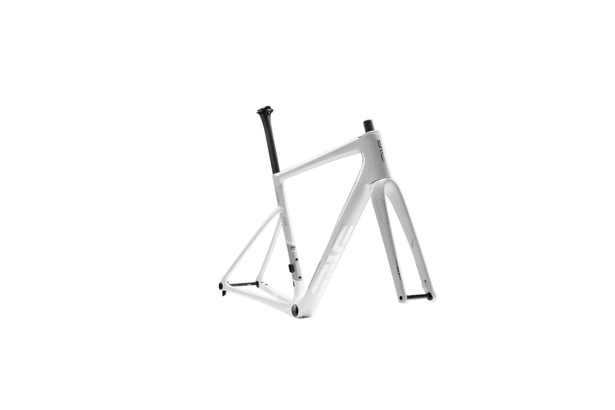 ENVE Melee V2 White Lightning frame detail