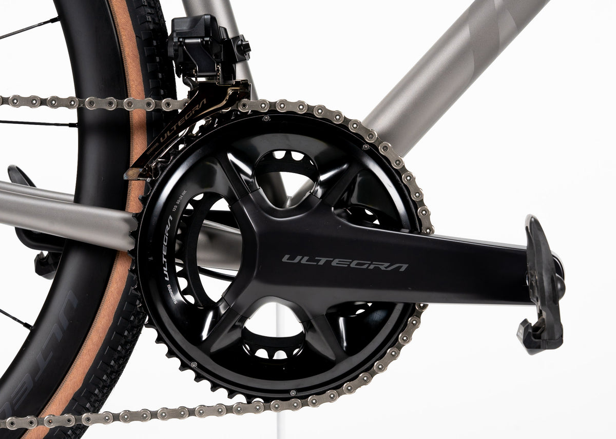 Compatible with 2x road or 1x gravel groupsets