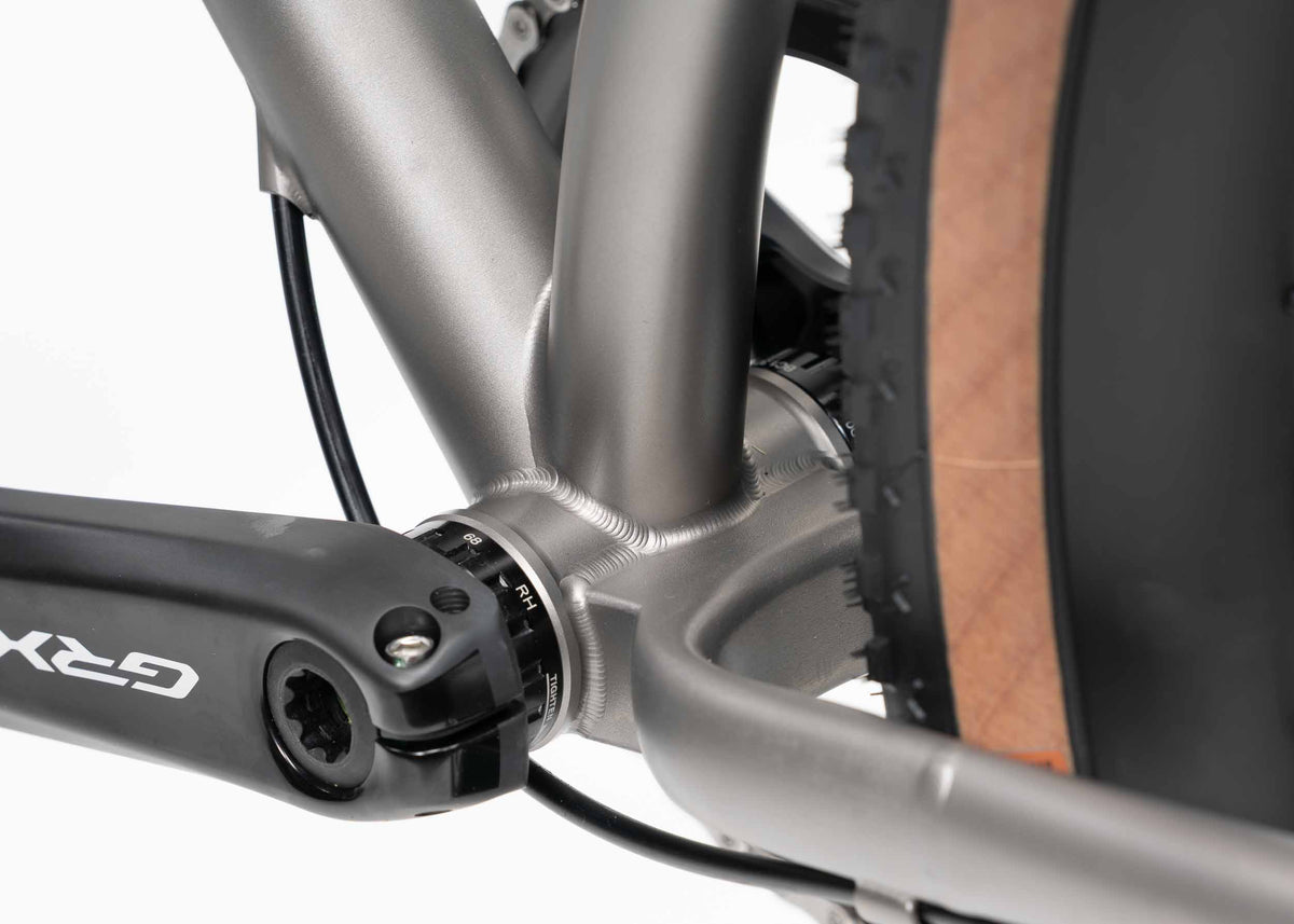 3D-printed titanium chainstay yoke