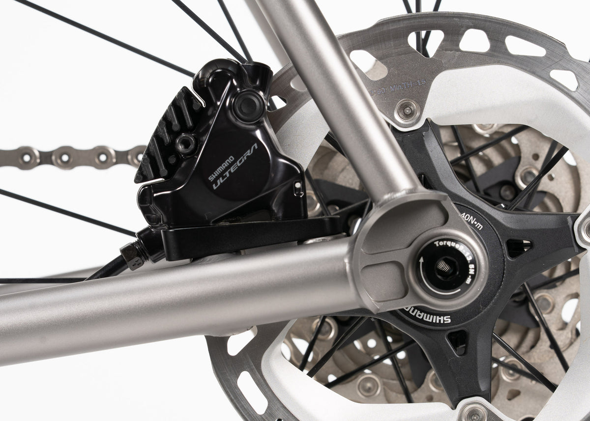 Flat mount disc brakes