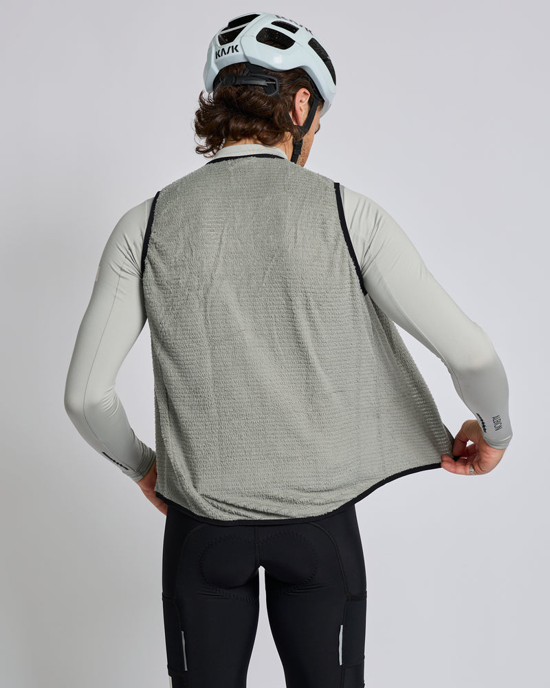 Albion Unisex Primaloft Active Evolve Body Warmer (limestone)