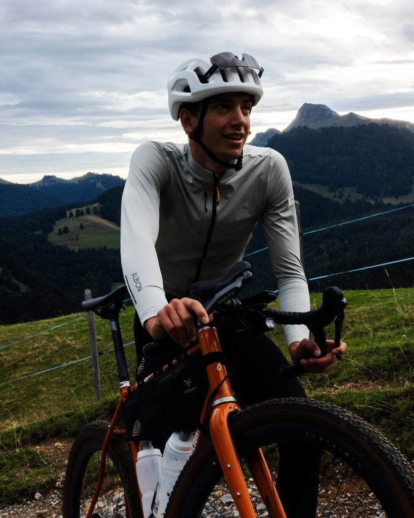Albion Traverse Long Sleeve Jersey (Mist Grey) 2025