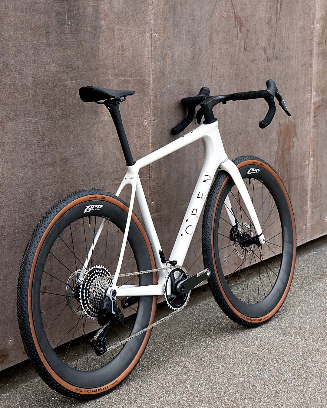 Open U.P. 2.0 Sand gravel bike with SRAM Force XPLR AXS and Zipp 303 XPLR SW – floorbike, size L/56