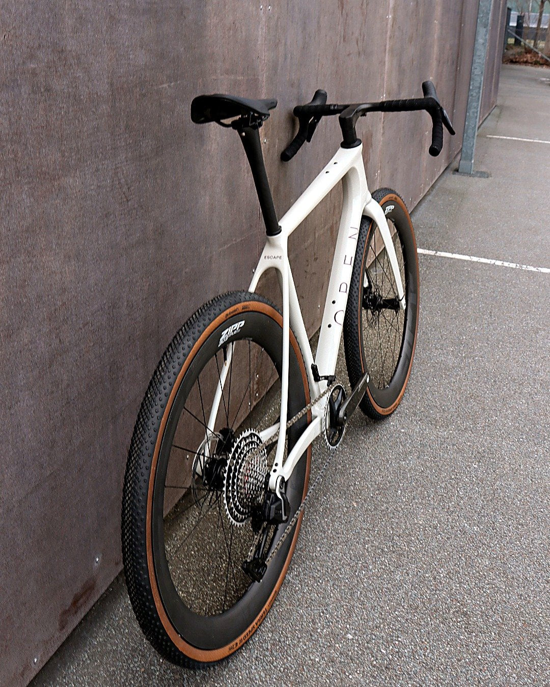 Open U.P. 2.0 Sand – rear three-quarter view