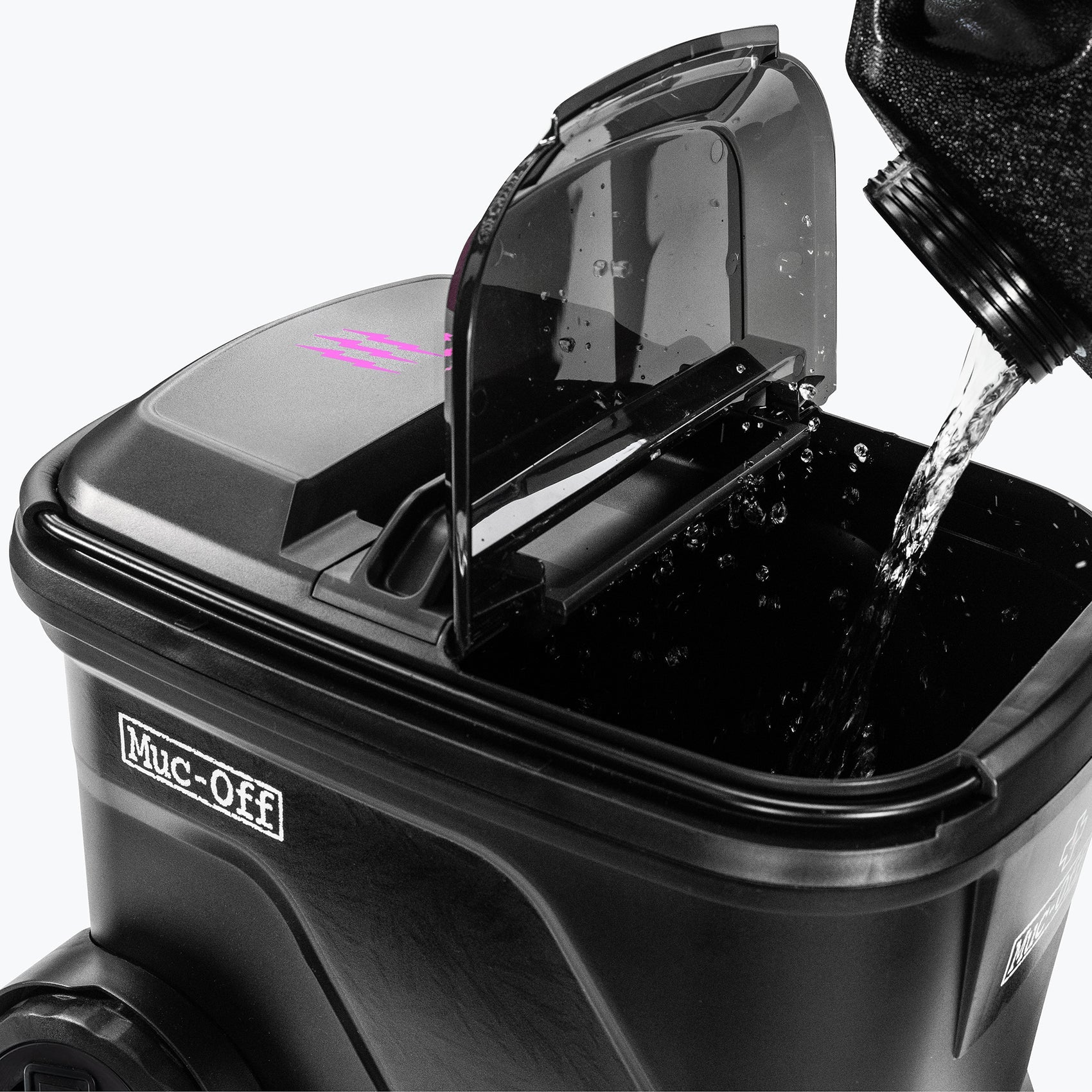 MUC-OFF Mobile Pressure Washer Starter Bundle