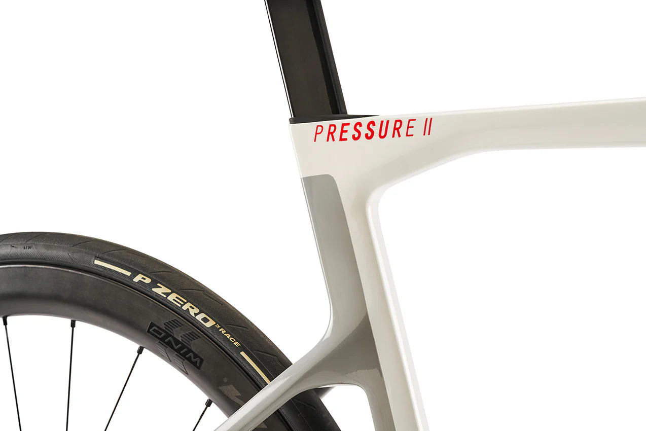 Cinelli Pressure II Racing White Patina Ultegra Di2